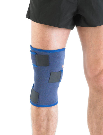 Man wearing Neo G Closed Knee Support facing front
